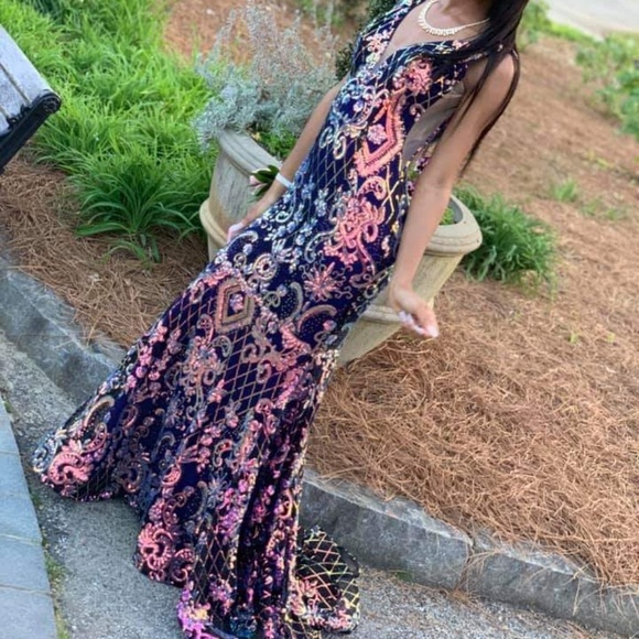 Prom 2019 - Picture 2 of 2